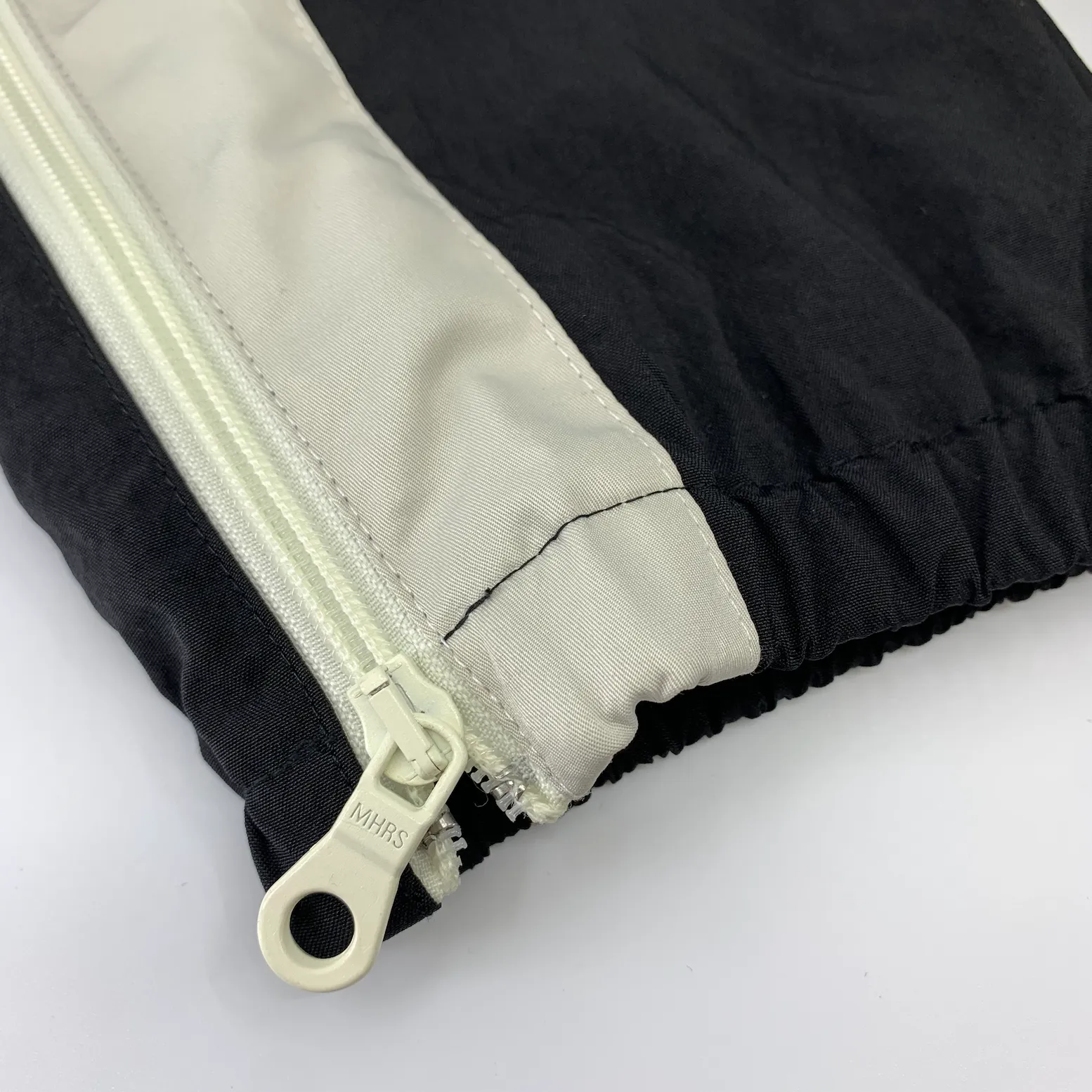 "WARPED" JOGGER